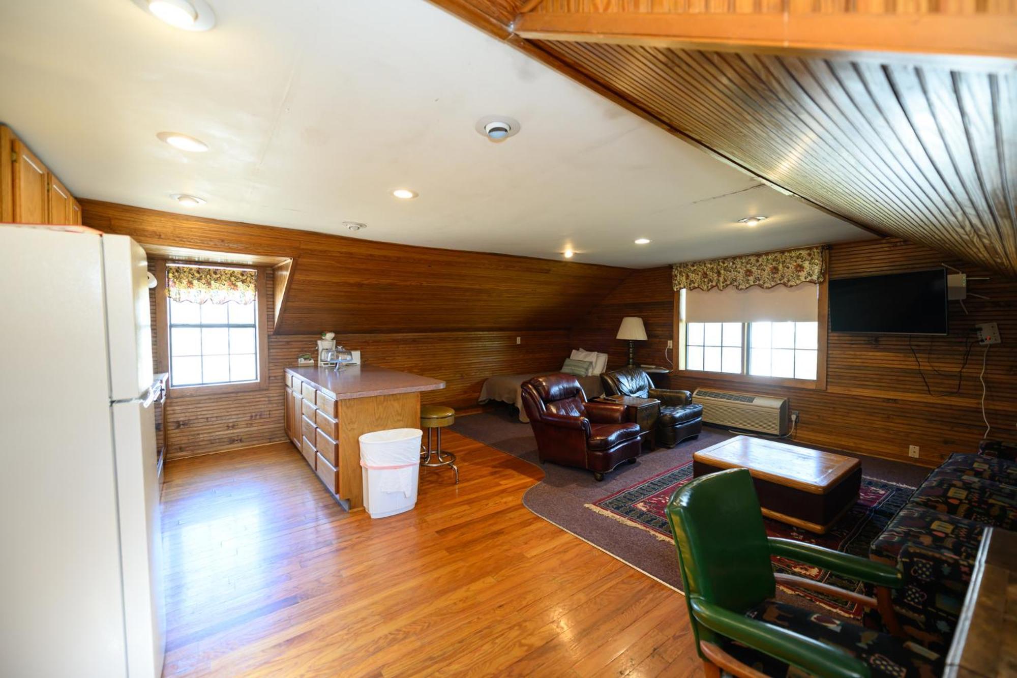 Turn On Inn Lake Village 部屋 写真